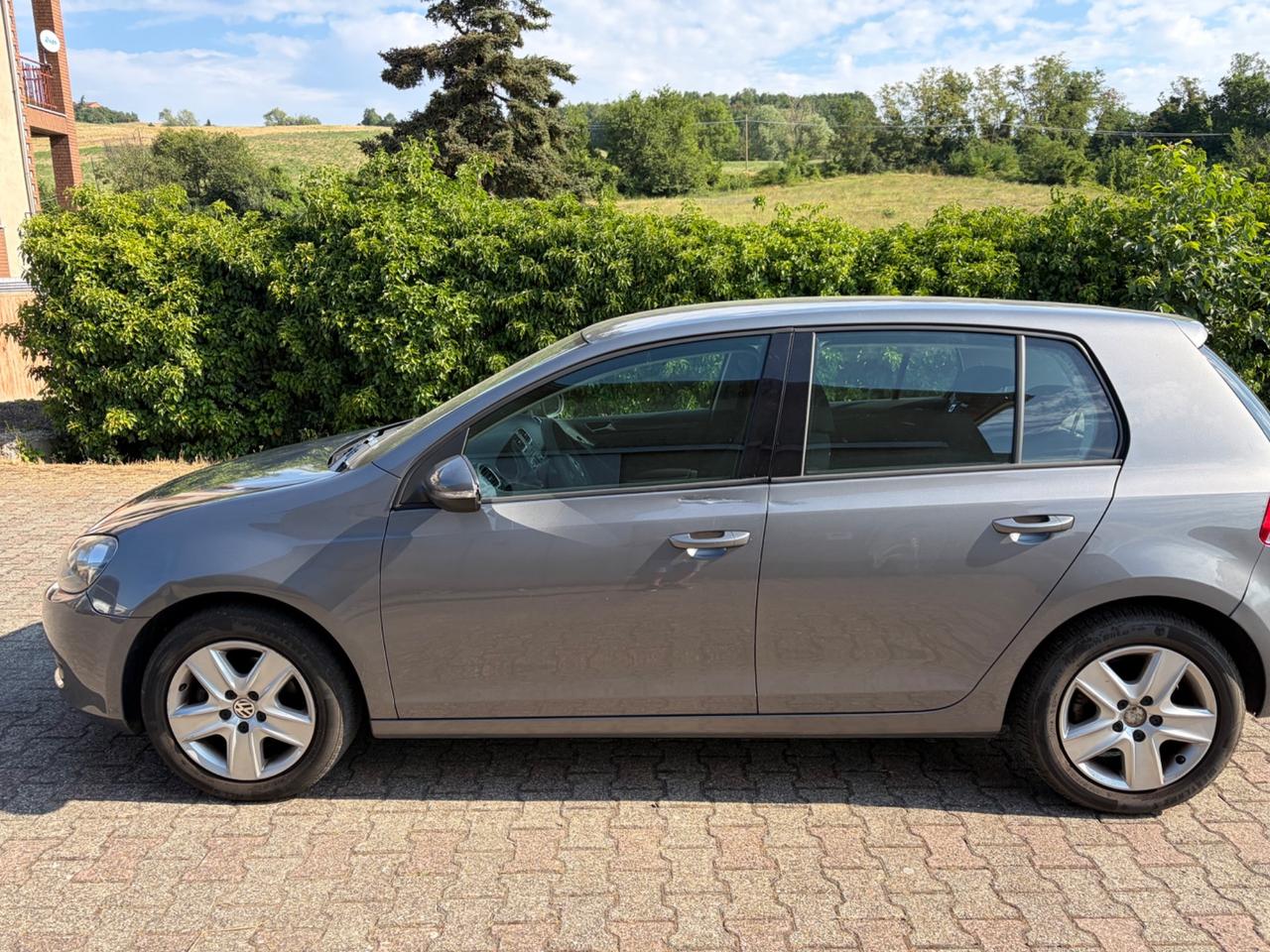 Volkswagen Golf 1.6 BENZINA 86MILA KM