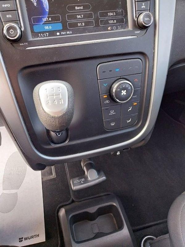 Mahindra KUV100 1.2 K8 FWD