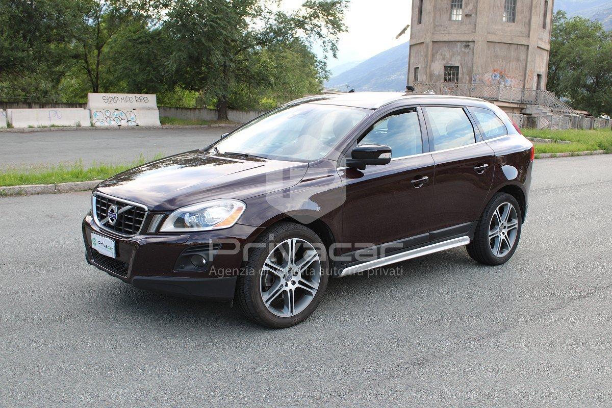 VOLVO XC60 D5 AWD Geartronic Summum