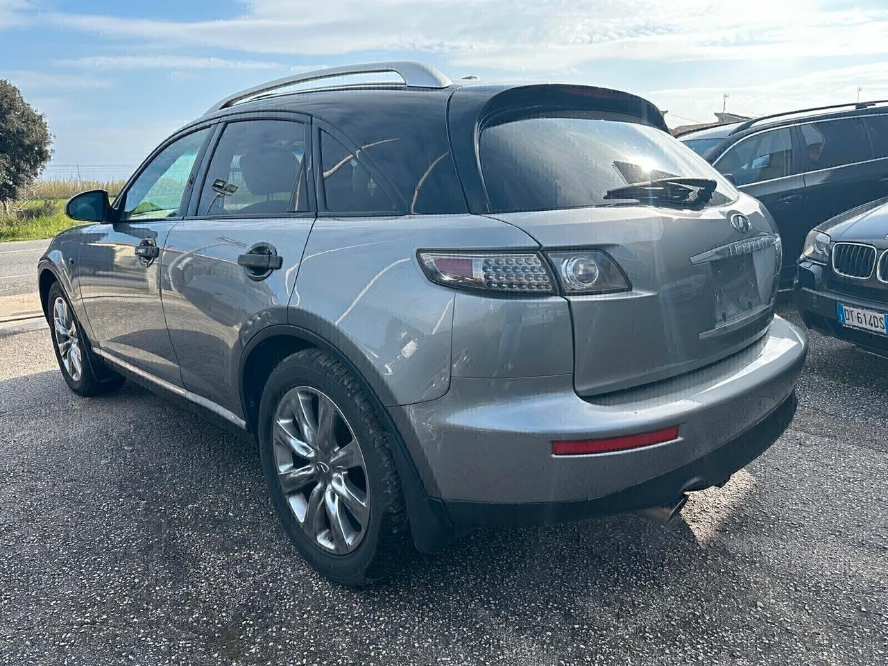 Infiniti FX 35 GPL GANCIO TRAINO