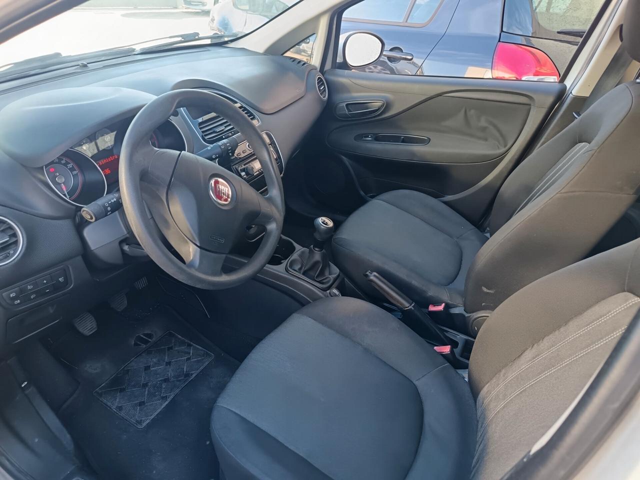 Fiat Punto 1.3 MJT II 75 CV 2015 ok neo patente