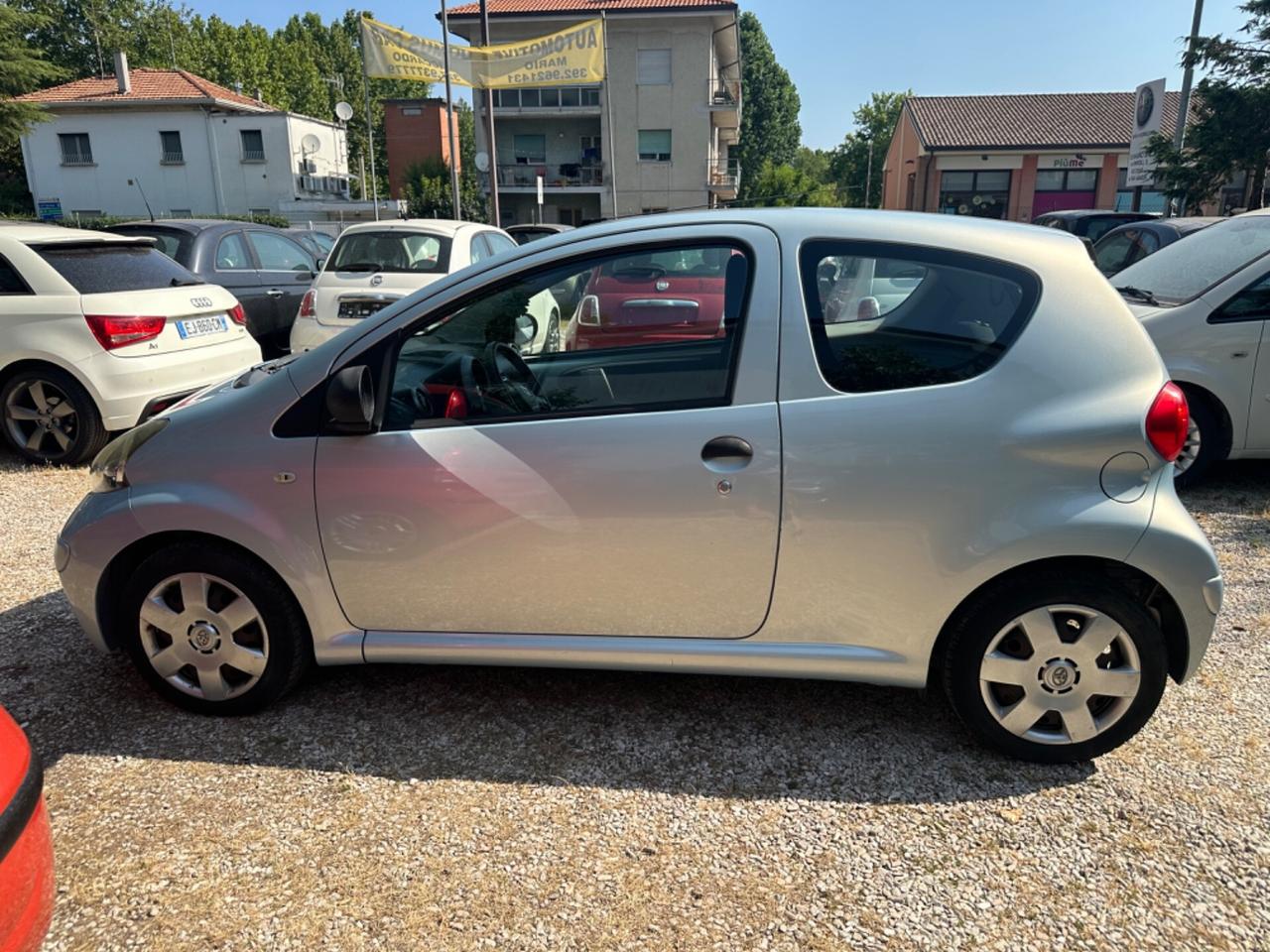 Toyota Aygo 1.0 12V VVT-i 3 porte Blue