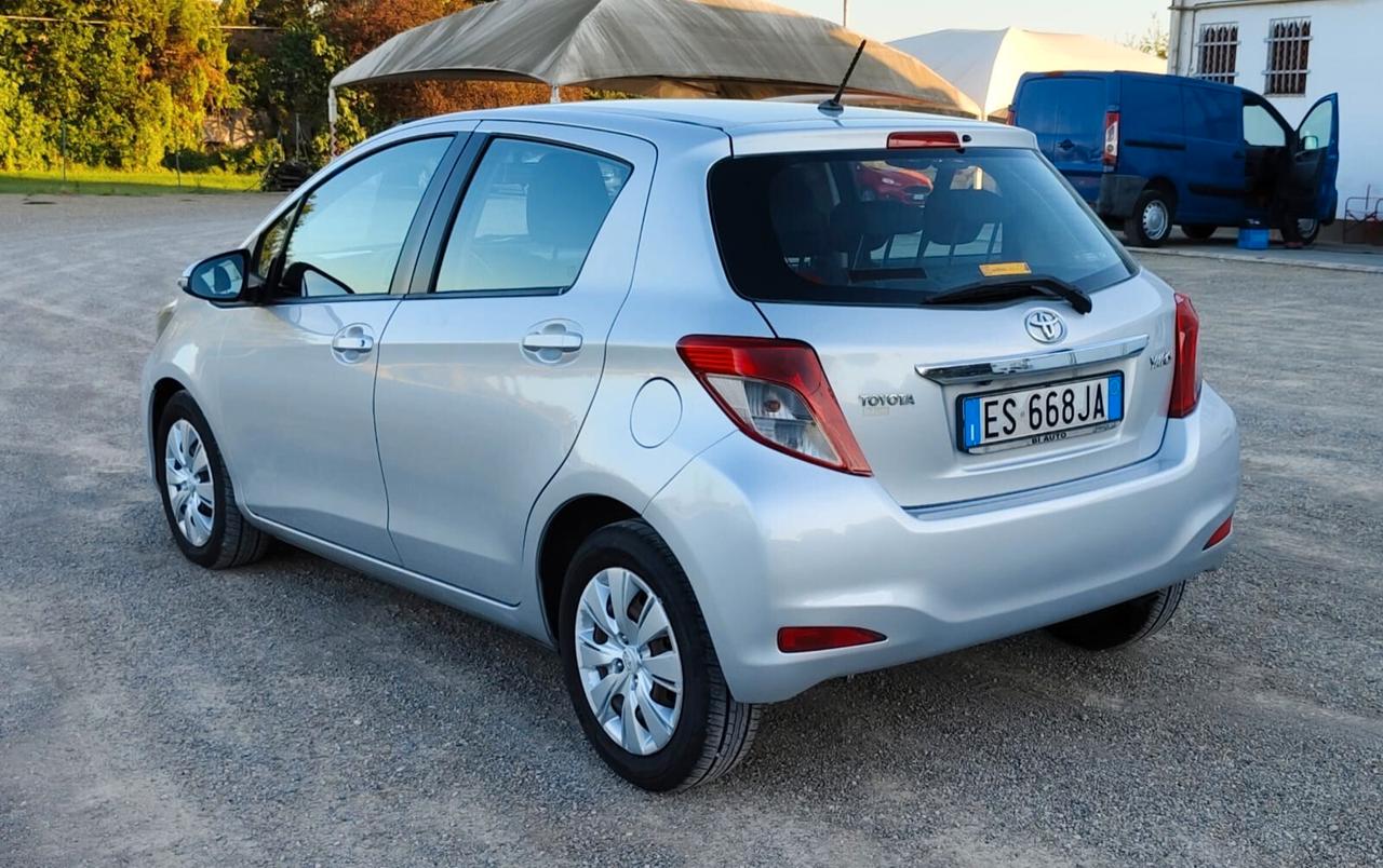 Toyota Yaris 1.4 D-4D 5 porte Lounge