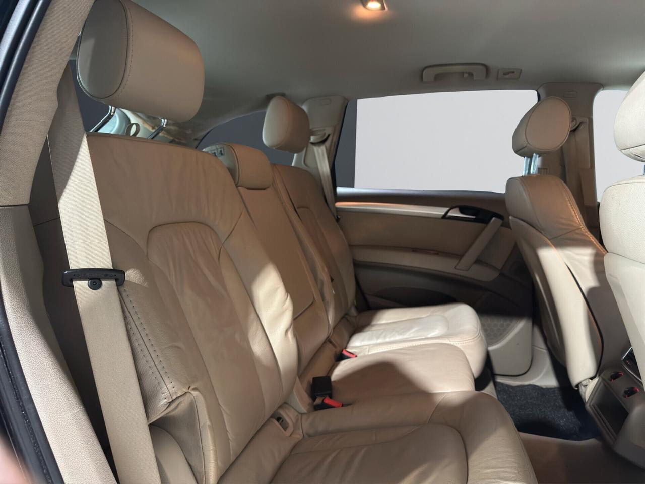 Audi Q7 3.0 V6 TDI 233CV quattro tiptronic