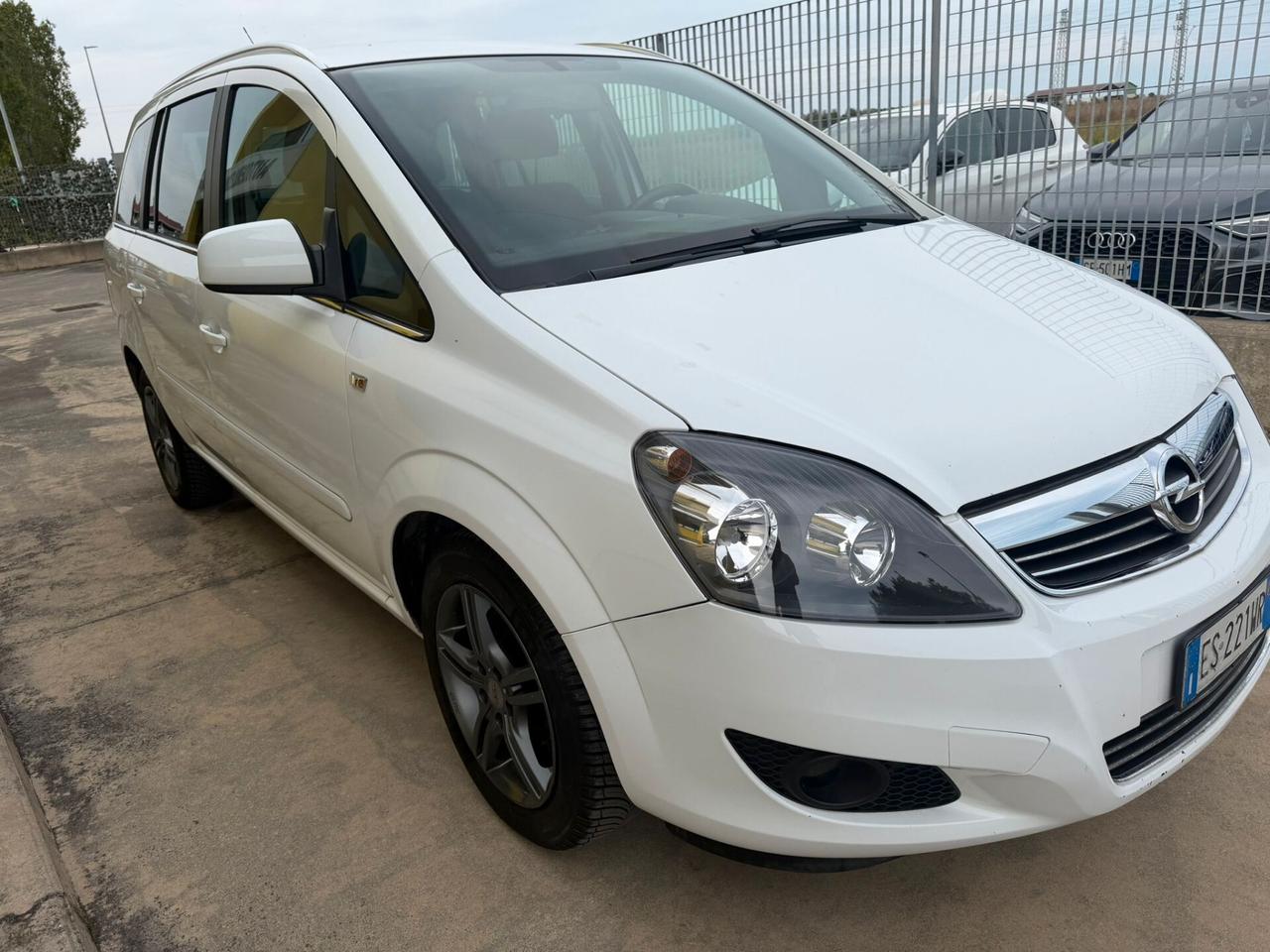7 POSTI !! METANO zafira 1600 turbo metano 2014
