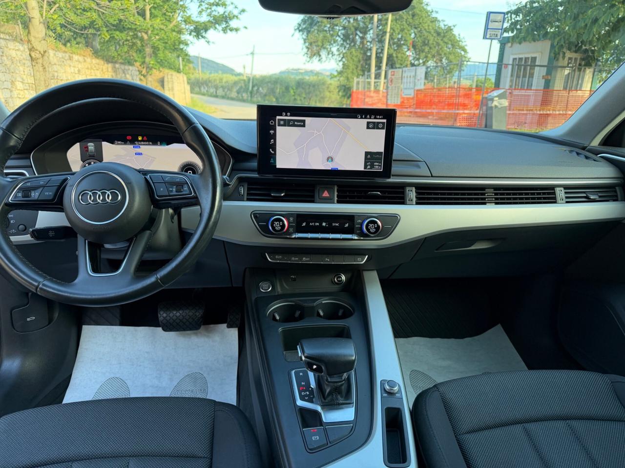 Audi A4 Avant 30 TDI/136 CV S tronic Business Advanced