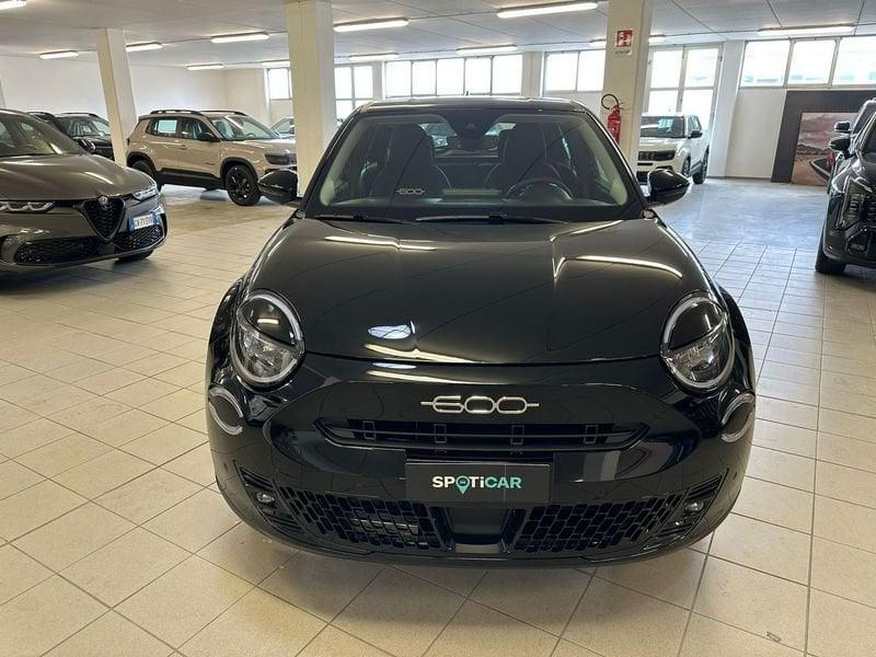 FIAT 600 600 Hybrid 110 CV DCT MHEV PACK COMFORT + PACK STYLE