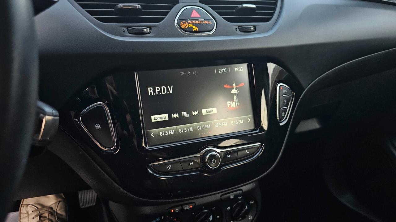 Opel Corsa 1.4 90CV GPL Tech 5 porte Innovation
