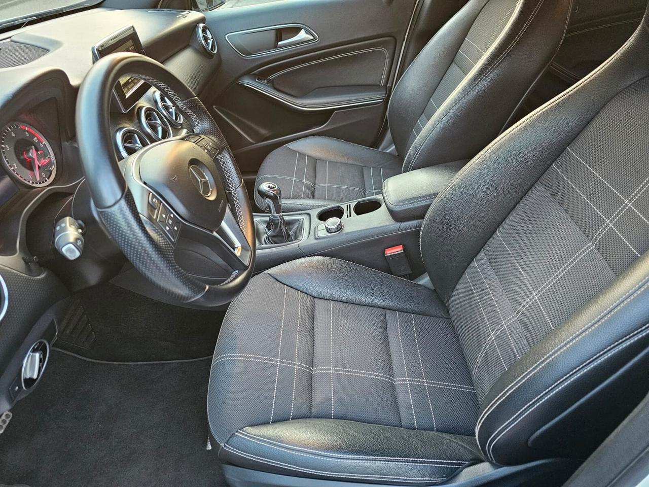 Mercedes-benz A 200 CDI 136cv Sport*Pelle*Bi-Xeno*18*Camera*