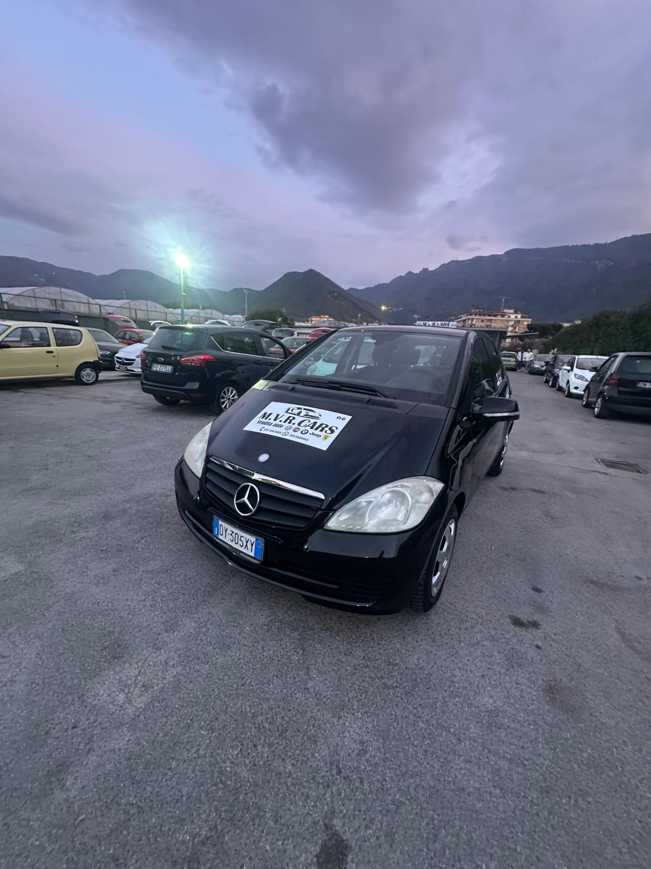 Mercedes-benz A 150 BlueEFFICIENCY Avantgarde