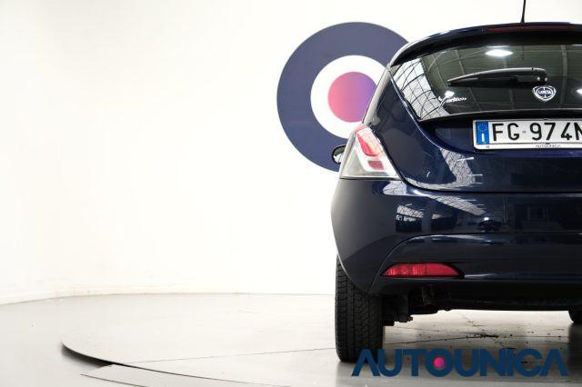 LANCIA Ypsilon 1.2 69 CV 5 PORTE SILVER NEOPATENTATI