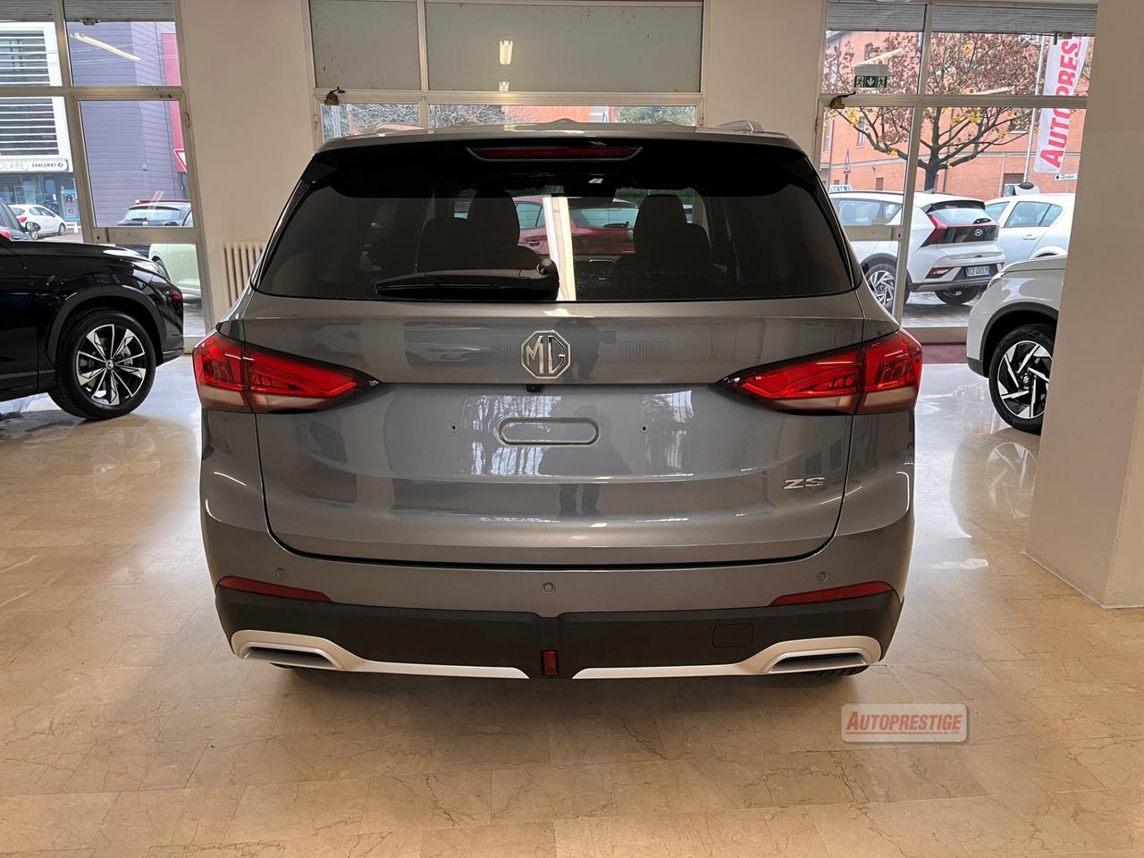 Mg ZS 1.5L 5MT COMFORT