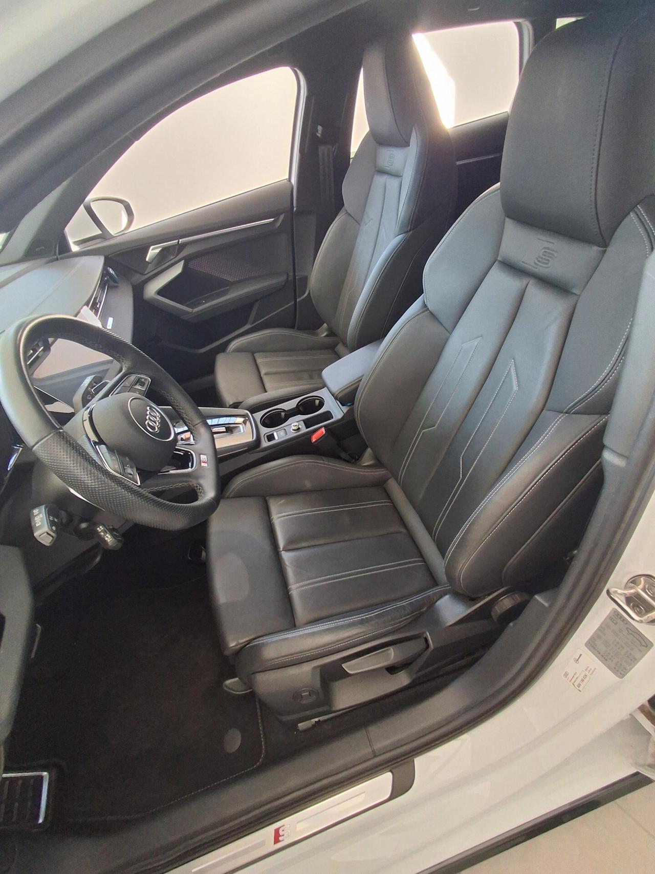 Audi A3 allstreet 35 TDI S tronic Identity Contrast