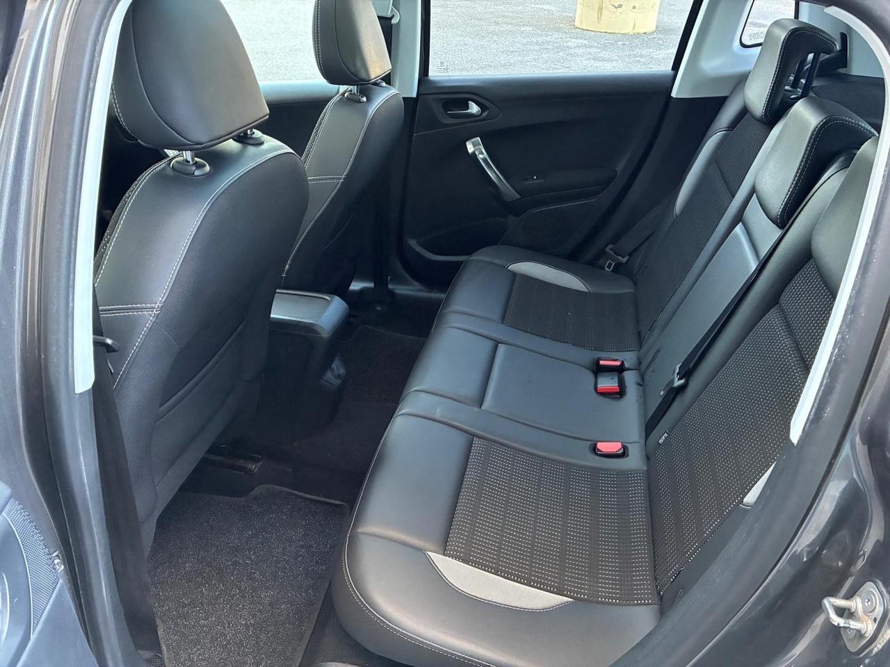 Peugeot 2008 BlueHDi 100 GT Line