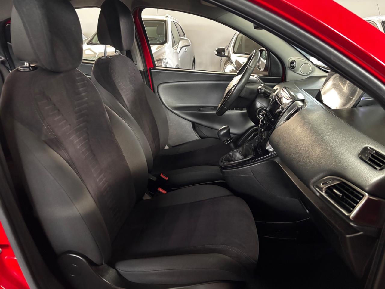 Lancia Ypsilon 0.9 TwinAir METANO