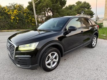 AUDI Q2 30 TDI Identity Black