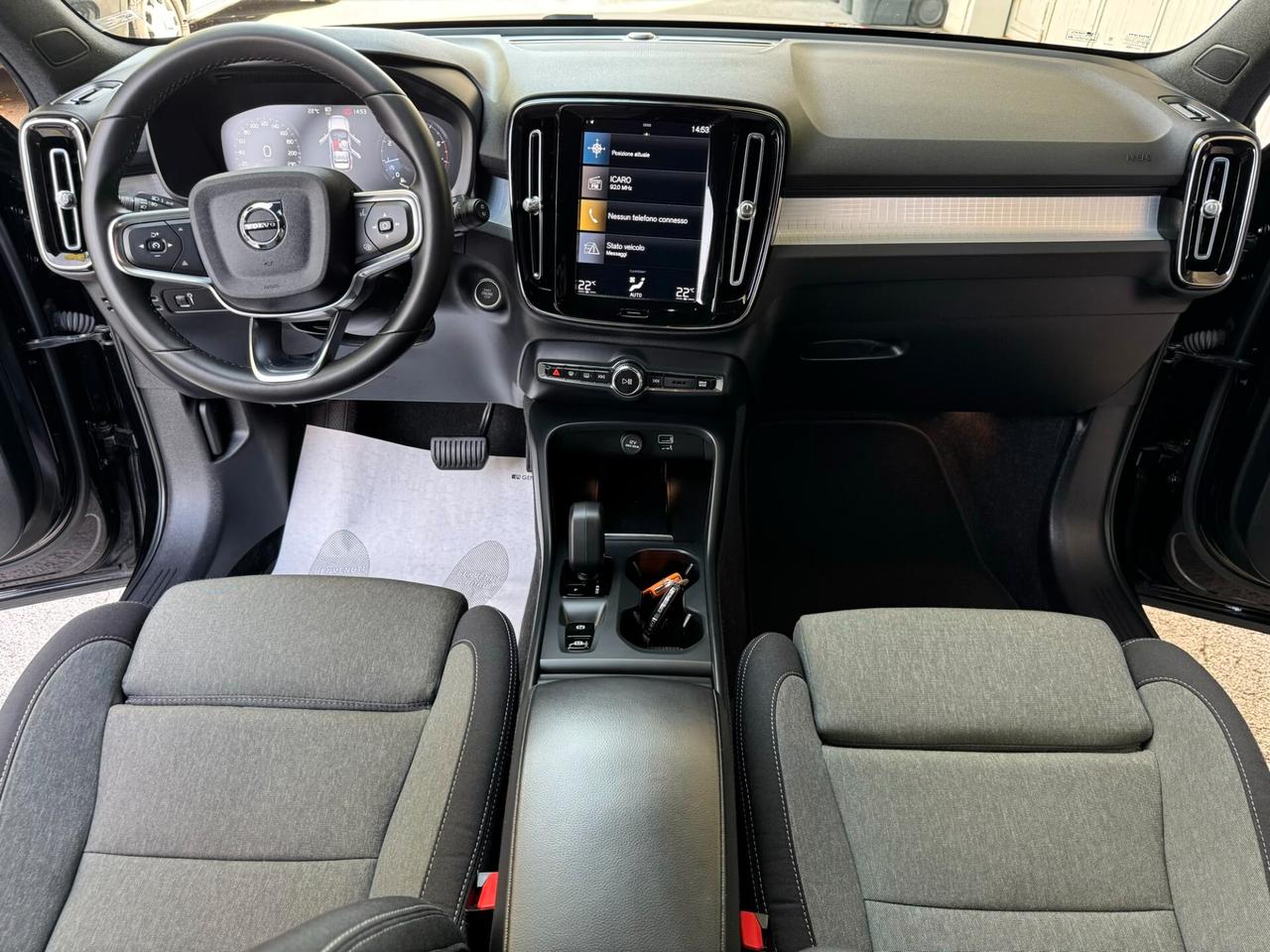 Volvo XC40 1.5 T2 Core GEARTRONIC UNIPROPR GARAN24
