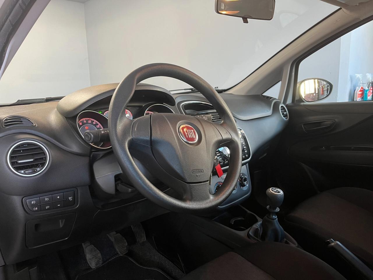 Fiat Punto 1.2cc 69cv EURO6B - OK NEOPAT. 1 PROPRIETARIA