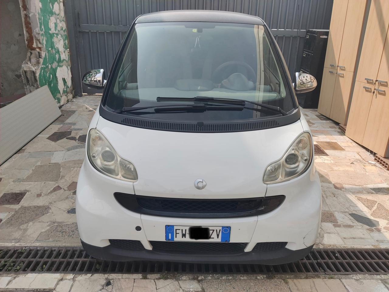 Smart 451 1.0 Benzina Neopatentati 2010
