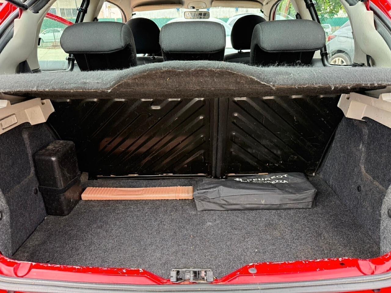 Peugeot 206 Plus 1.1 60CV neo-pat