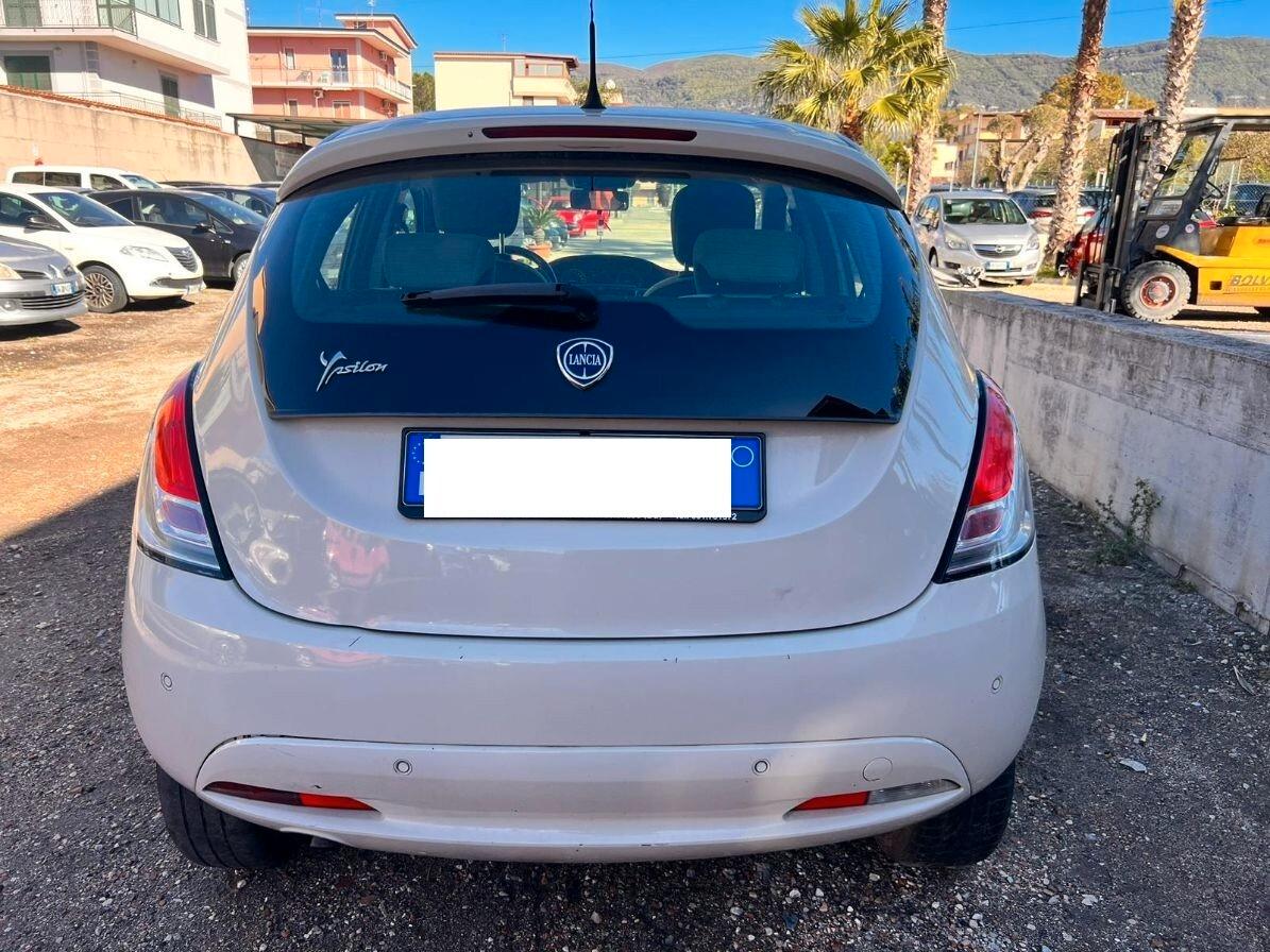 Lancia Ypsilon 0.9 TwinAir 85 CV 5 porte Metano Ecochic Gold