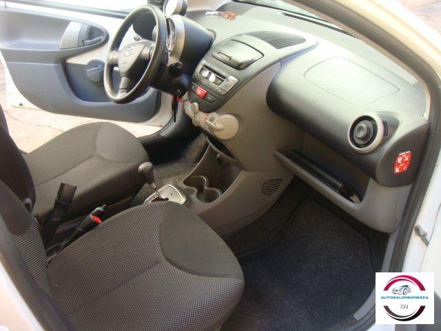 TOYOTA - Aygo - 1.0 12V VVT-i 5p. Sol Connect MMT