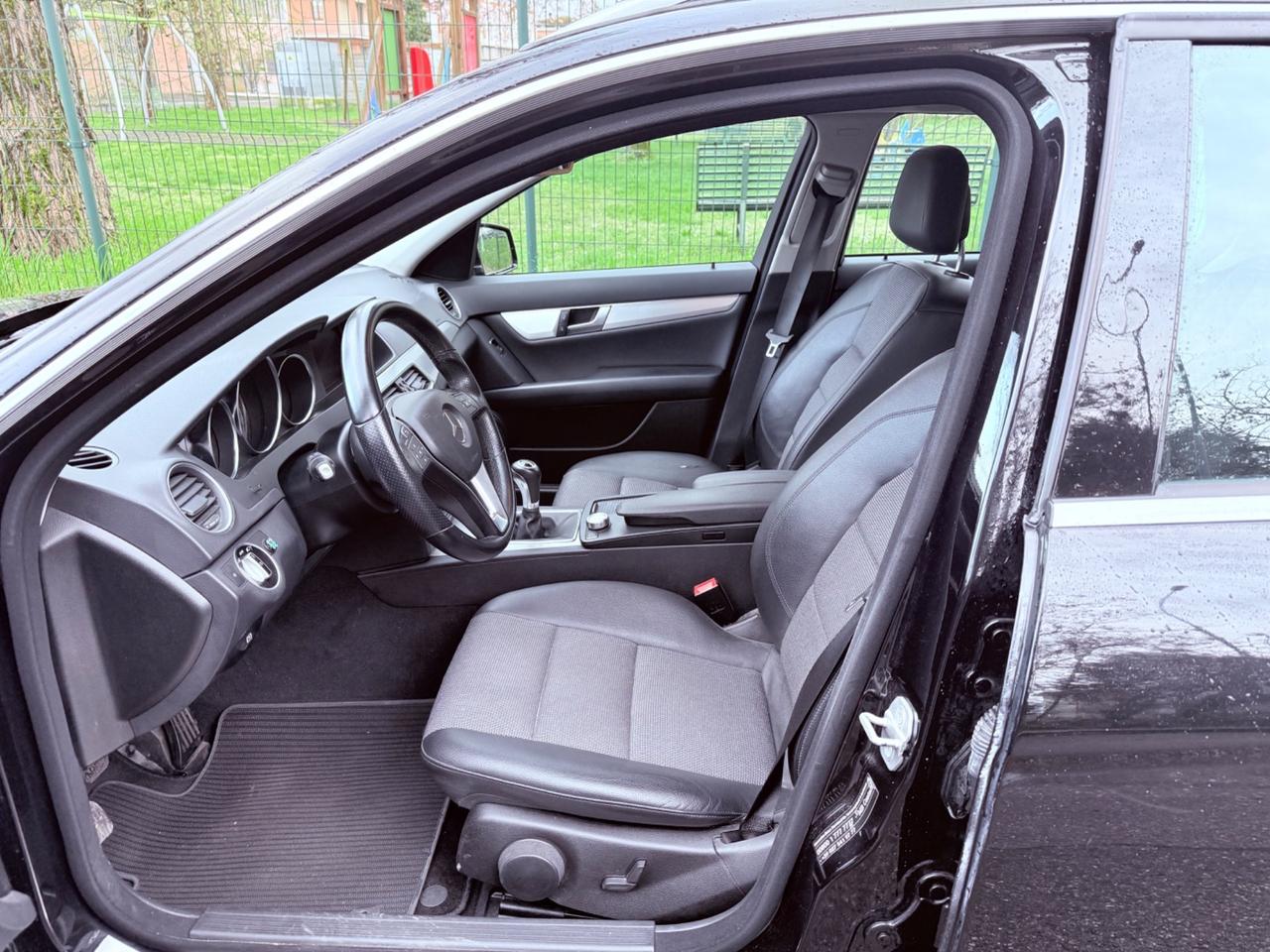 Mercedes C 220 CDI Avantgarde- 160.000 KM REALIIIIIIIII