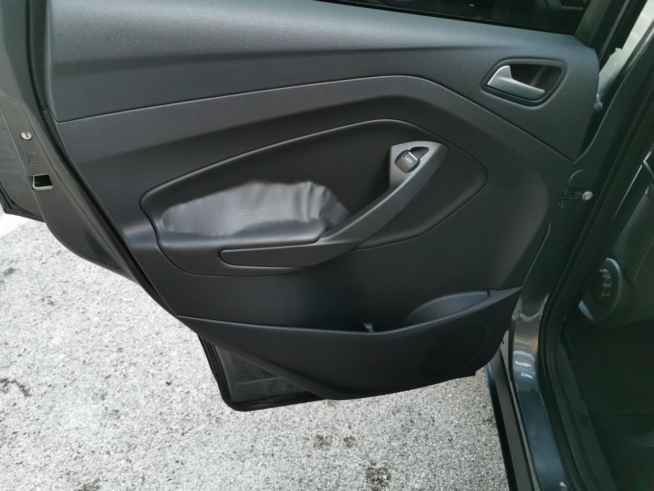 Ford Kuga 1.5 TDCI 120cv S&S 2WD Business