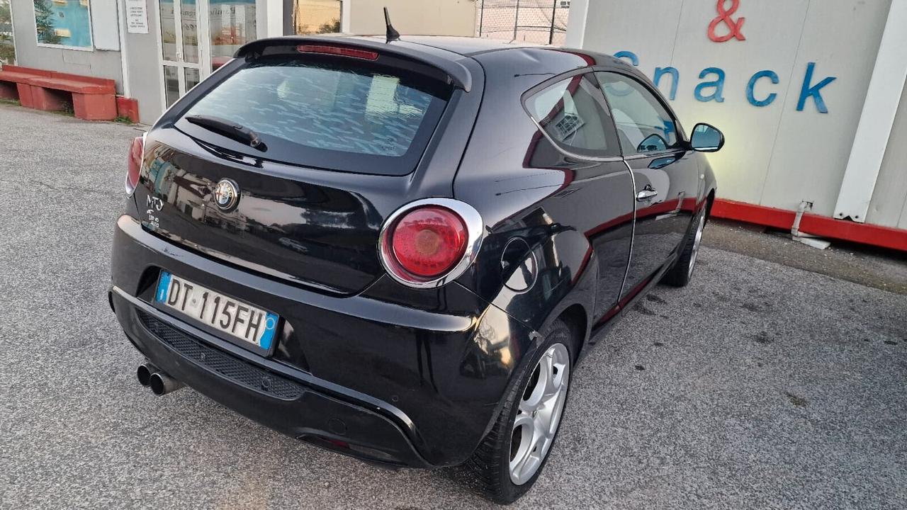 Alfa Romeo MiTo 1.6 JTDm 16V Distinctive Sport Pack