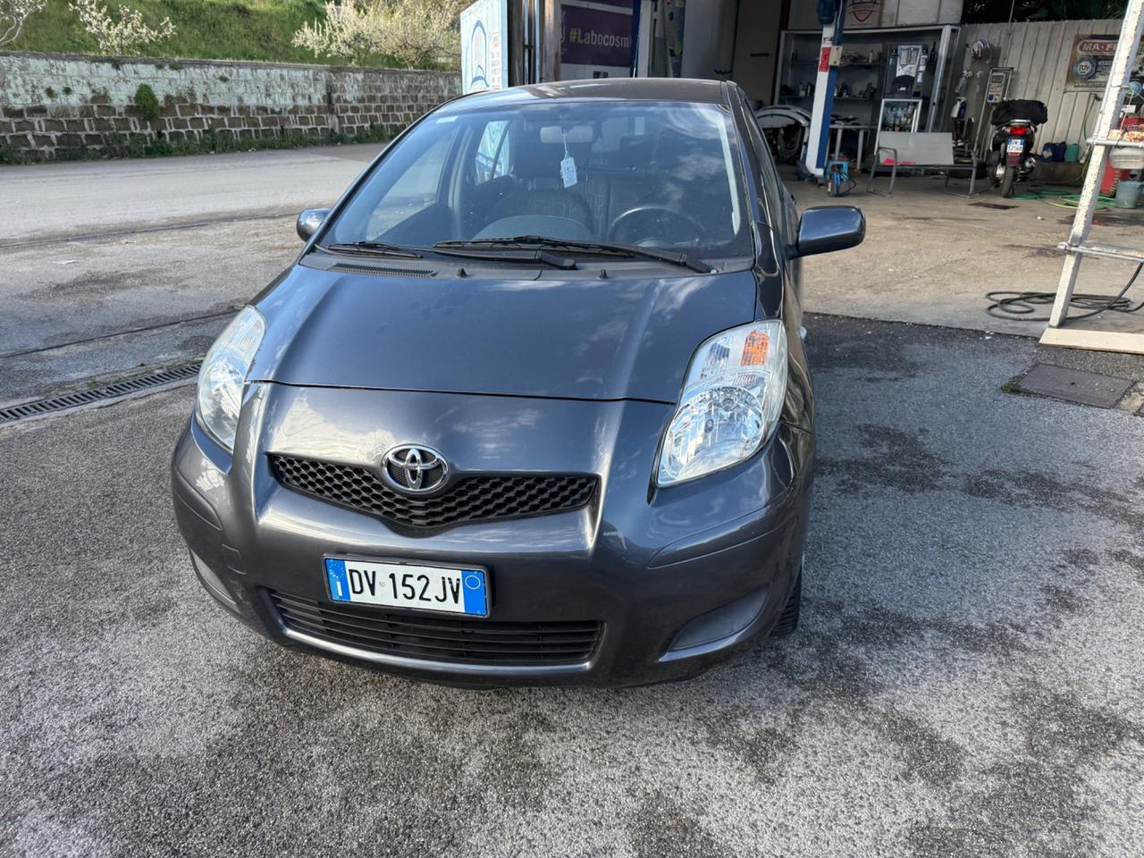 Toyota Yaris 1.0 5 porte Now