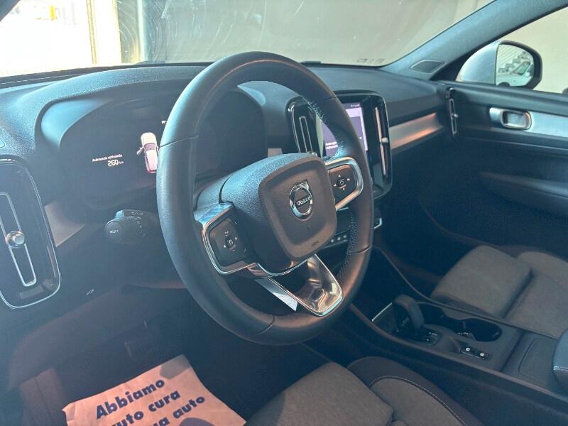 VOLVO XC40 (2017-->) XC40 B3 automatico Core