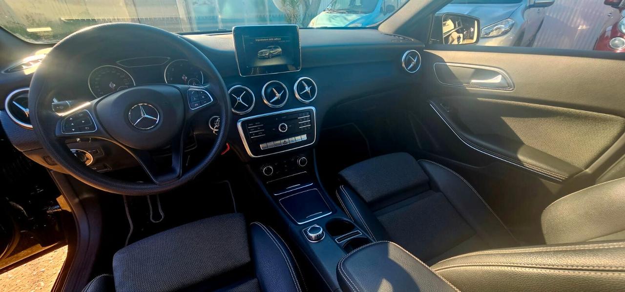 Mercedes-benz A 180 A 180 d Business