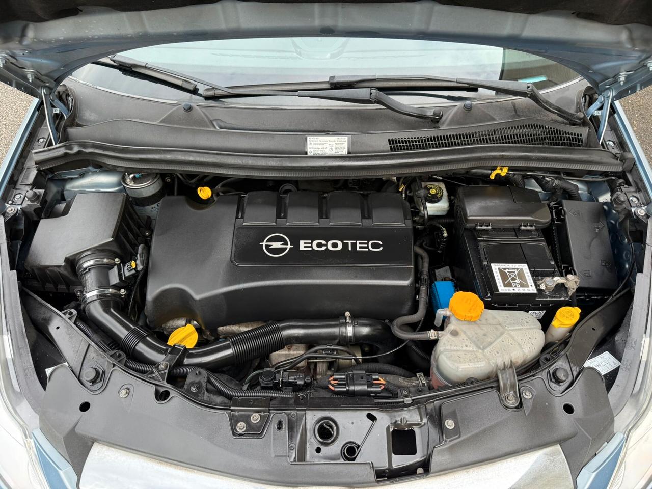 Opel Corsa 1.3 CDTI 75CV 5 porte NEOPATENTATI