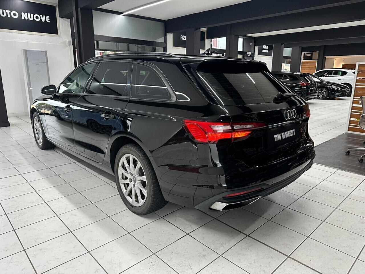 Audi A4 Avant 30 2.0 tdi 122cv s tronic