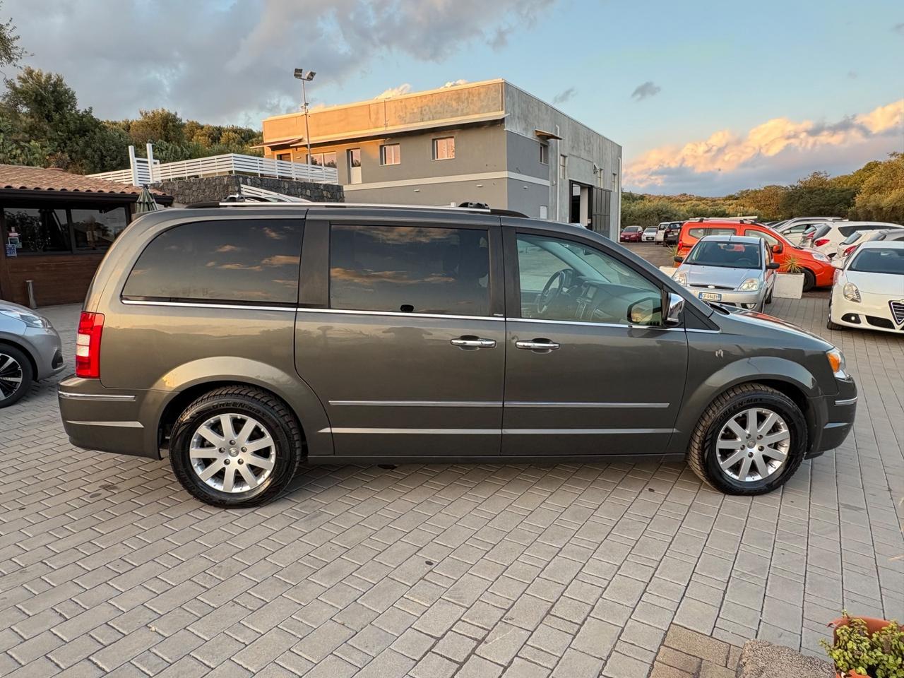 Chrysler Voyager Grand 2.8 CRD DPF Limited