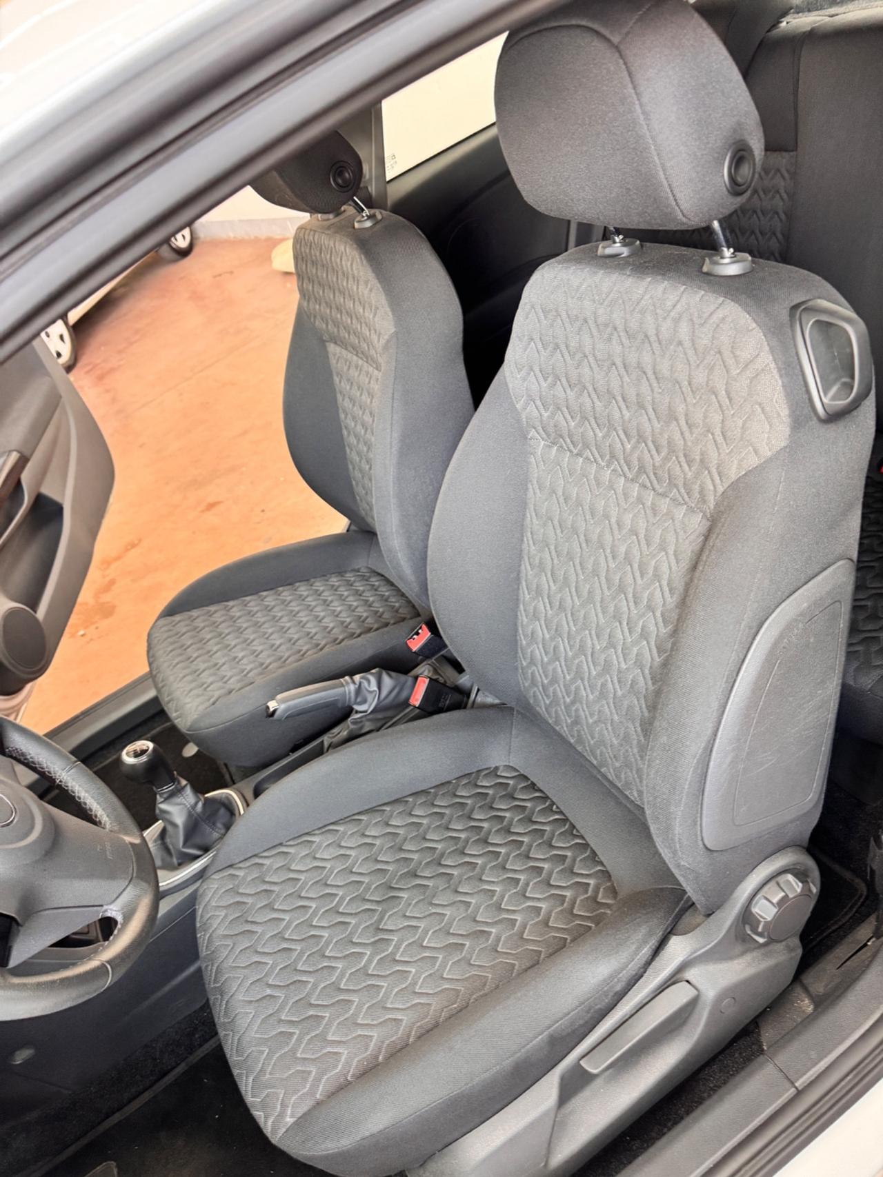 Opel Corsa 1.2 benzina 3 porte