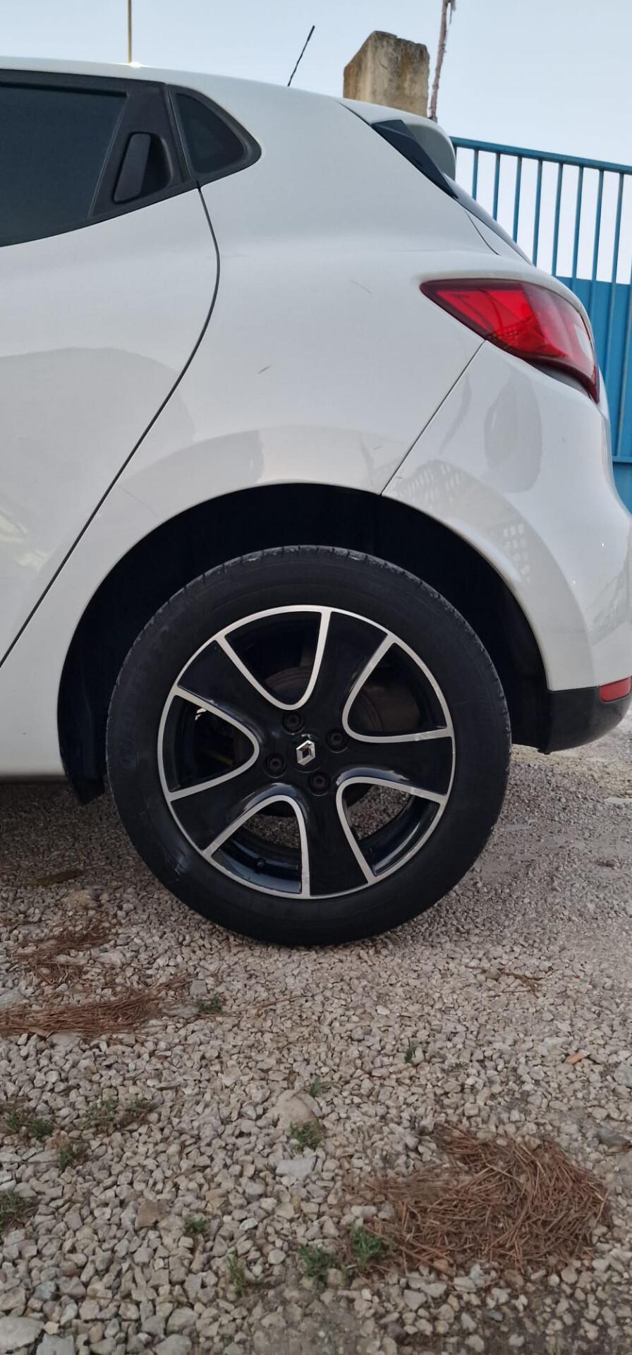 Renault Clio 1.5 dCi 8V 90CV Start&Stop Energy 12/2012