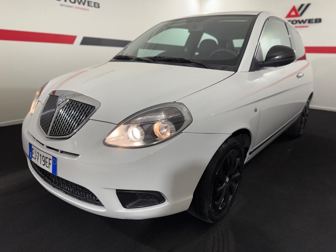 Lancia Ypsilon 1.2 69 CV Platinum*NEOPATENTATI*
