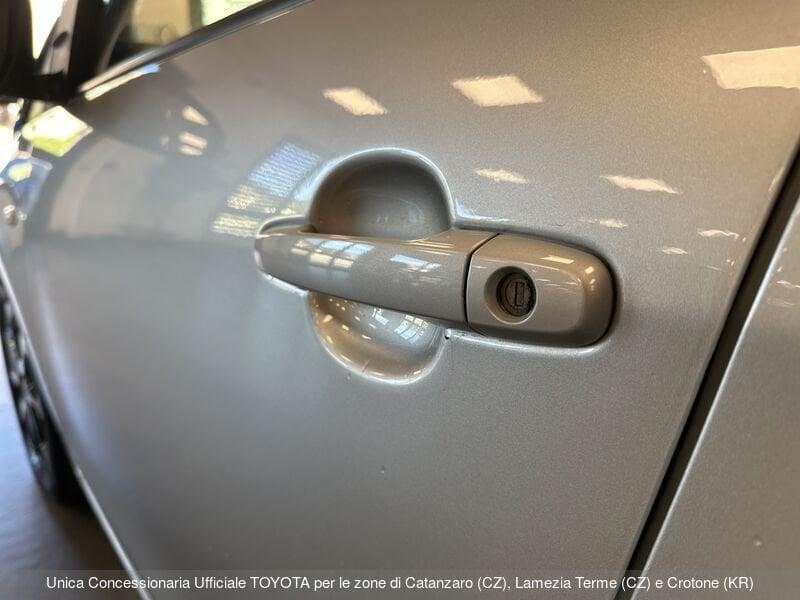 Toyota Aygo Aygo Connect 1.0 VVT-i 72 CV 5 porte x-play