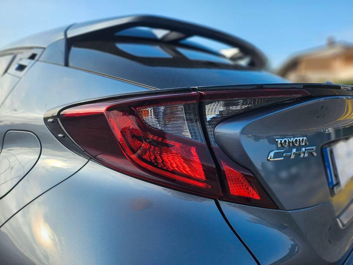 Toyota C-HR 1.8h Trend e-cvt