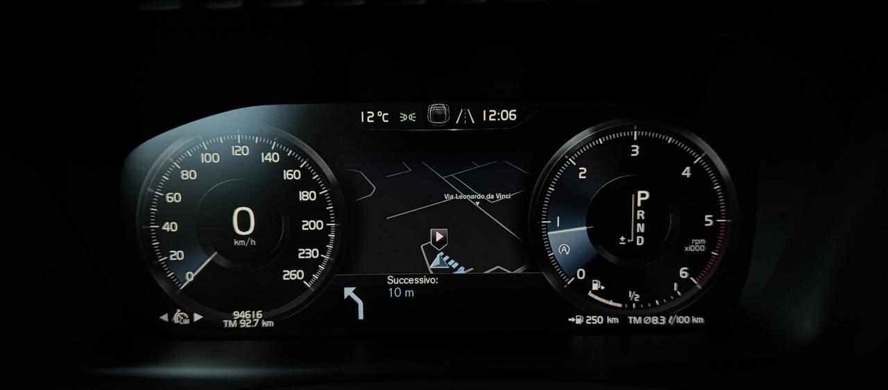 Volvo XC90 D5 2.0cc 224cv 7 Posti INSCRIPTION Full Led Pelle