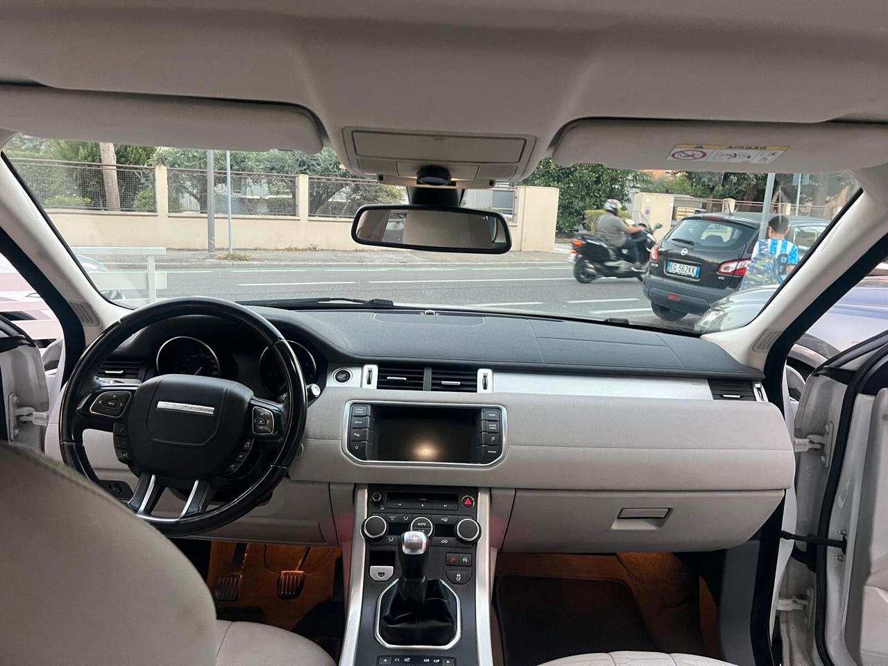 RANGE ROVER EVOQUE 2.2 TD4 5p. PRESTIGE UNIPROP