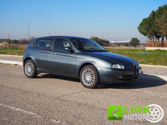 ALFA ROMEO 147 1.6i 16V T.S. (105 CV) cat 5p. Dist.