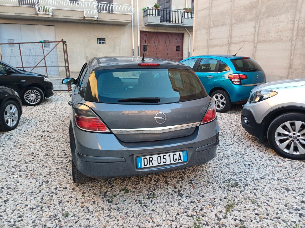Opel Astra 1.7 CDTI 110CV 5 porte Cosmo