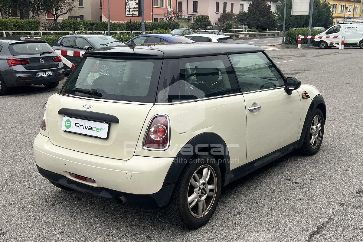MINI Mini 1.6 16V One (55kW)