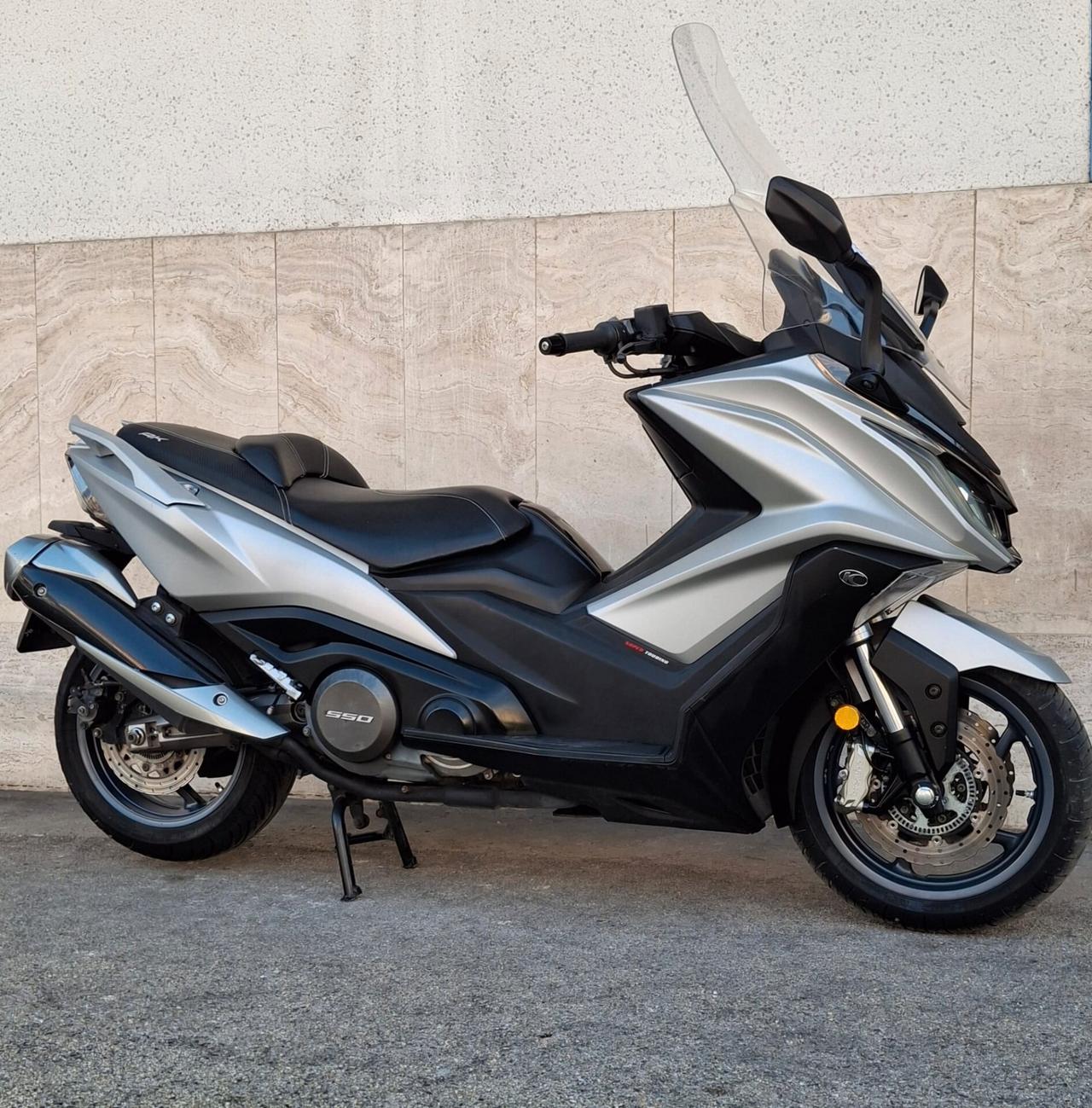 Kymco AK 550 sport