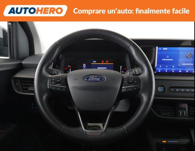 FORD Tourneo Courier 1.0 EcoBoost Titanium
