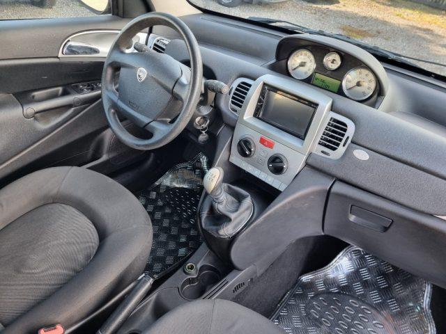 LANCIA Ypsilon 1.2 69 CV Diva
