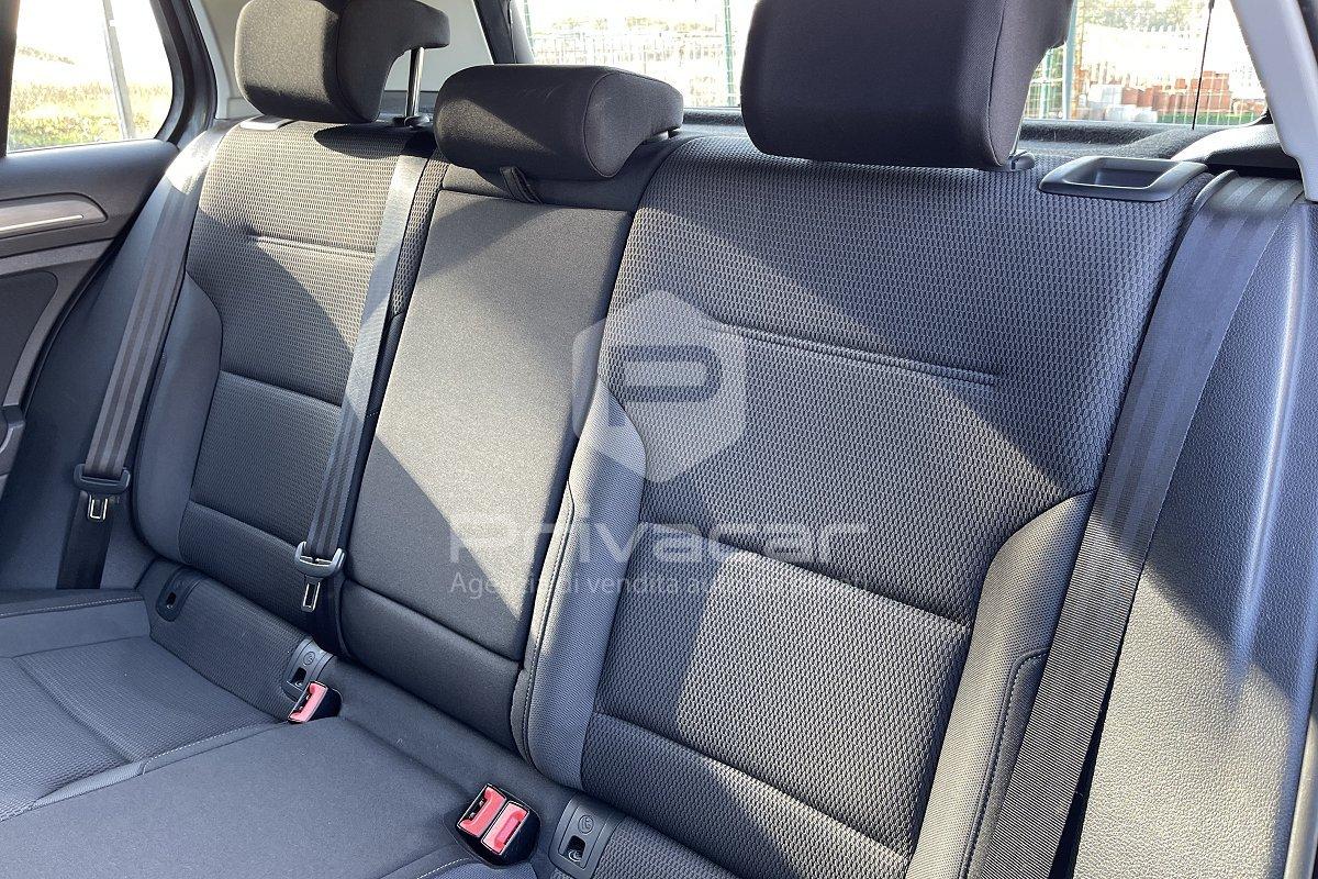 VOLKSWAGEN e-Golf 136 CV