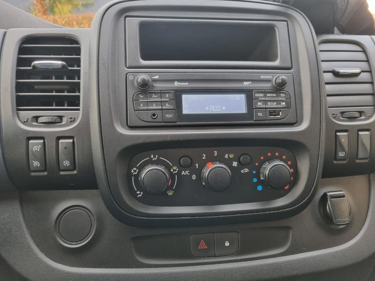 Opel Vivaro OPEL VIVARO 1.6 BITURBO ECOFLEX 9 POSTI